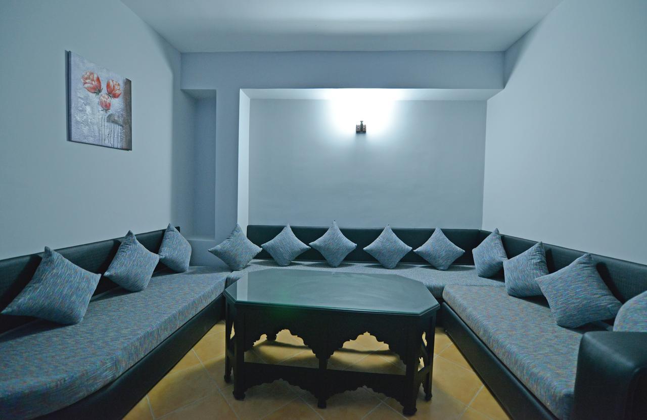 โฮเต็ล สวีท มาร์ทิล Hotel ภายนอก รูปภาพ